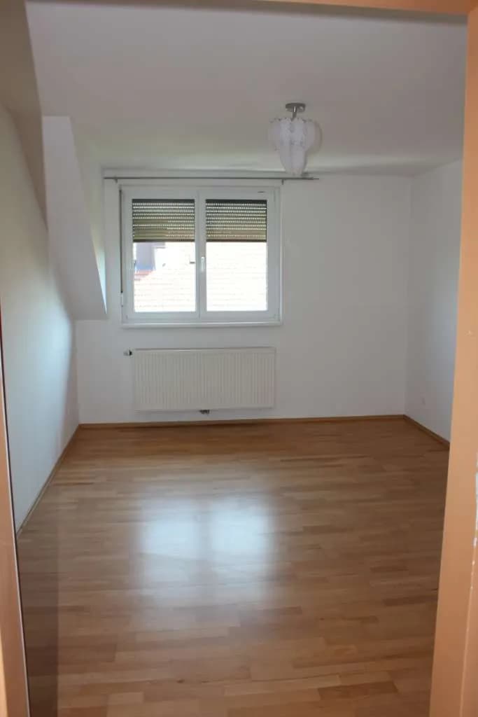 4-Zimmer-Wohnung mieten in Linz – 115 m², € 1.480 – Bild 2 von 16