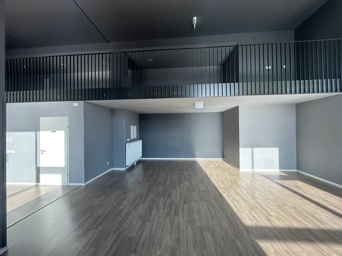 2-Zimmer-Gewerbeimmobilie mieten in Wien – 194 m², € 2.160 – Bild 9 von 12