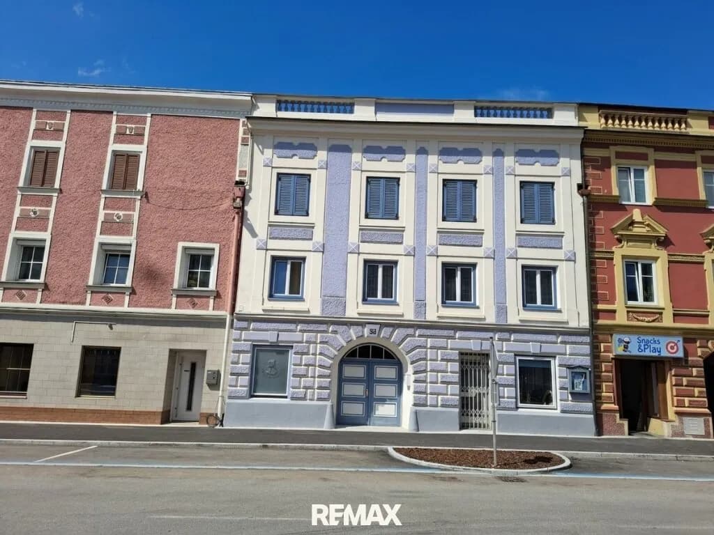 6-Zimmer-Gewerbeimmobilie kaufen in Braunau am Inn – 200 m², € 295.000 – Bild 1 von 31
