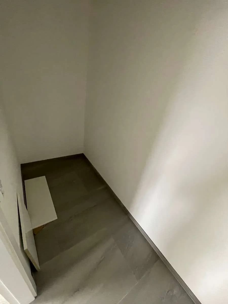 4-Zimmer-Gewerbeimmobilie mieten in Wels – 143 m², € 1.650 – Bild 12 von 15