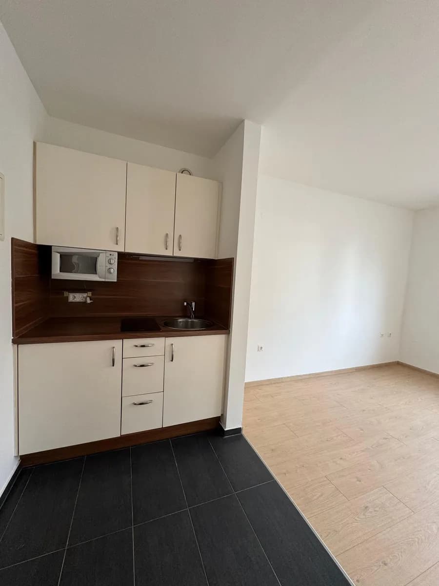1-Zimmer-Wohnung mieten in Klagenfurt – 30 m², € 550 – Bild 1 von 5