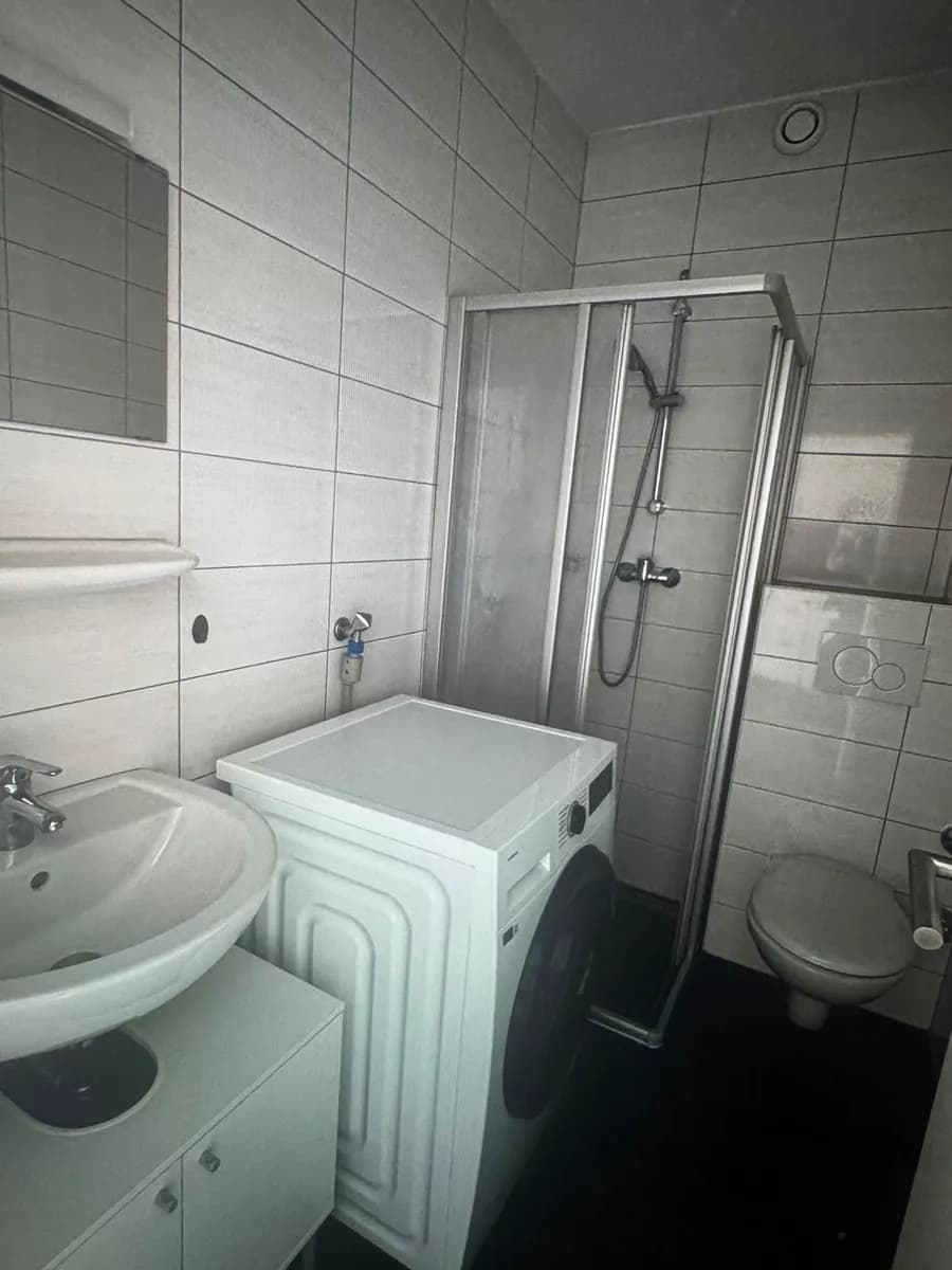 1-Zimmer-Wohnung mieten in Klagenfurt – 30 m², € 550 – Bild 3 von 5