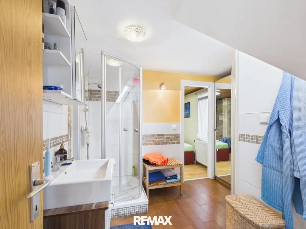 6-Zimmer-Gewerbeimmobilie kaufen in Baden – 126,86 m², € 340.000 – Bild 24 von 36