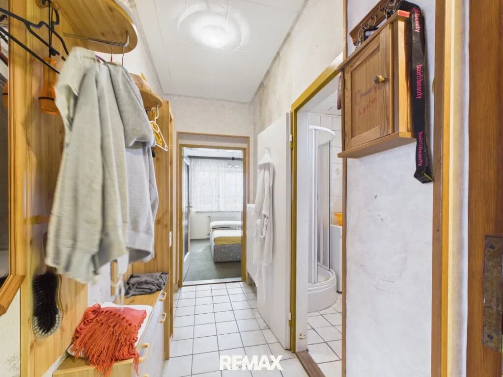 6-Zimmer-Gewerbeimmobilie kaufen in Baden – 126,86 m², € 340.000 – Bild 27 von 36
