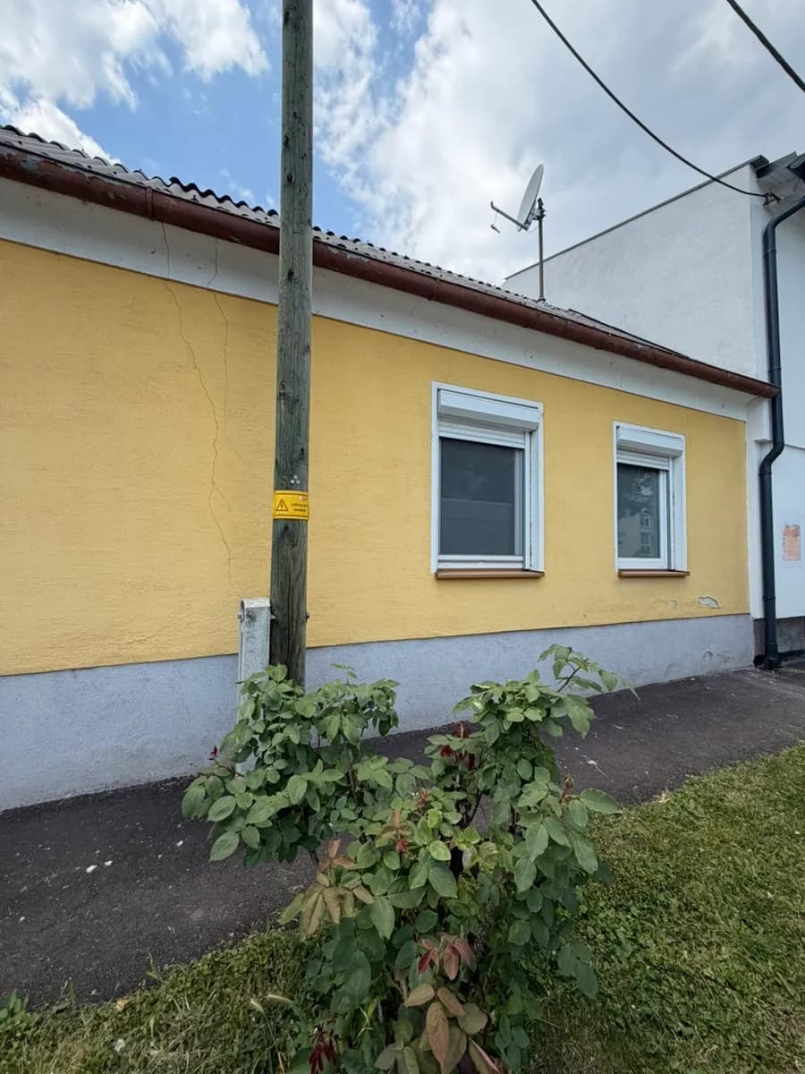 Haus kaufen in Wiener Neustadt Land – 72 m², € 215.000 – Bild 2 von 14