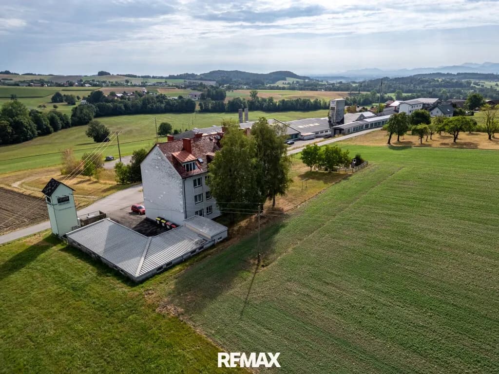 Gewerbeimmobilie kaufen in Vöcklabruck – 851 m², € 949.000 – Bild 4 von 36