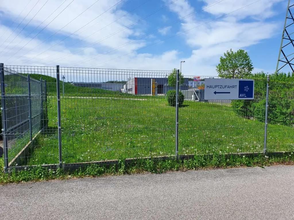 3-Zimmer-Gewerbeimmobilie mieten in Steyr – 768 m², € 5.000 – Bild 3 von 8
