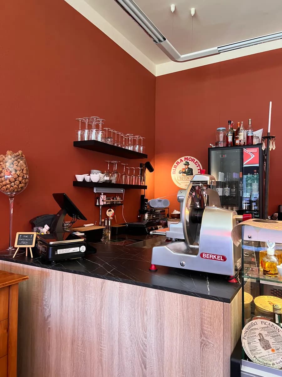 Gewerbeimmobilie mieten in Salzburg Stadt – 53 m², € 1.166 – Bild 8 von 11