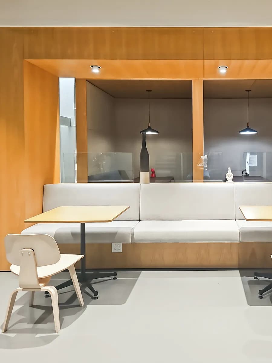 Gewerbeimmobilie mieten in Wien – 3 284 m²