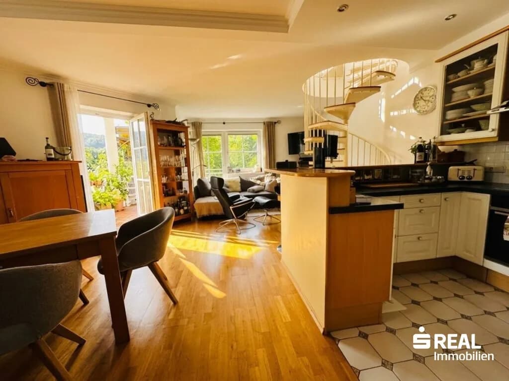 4-Zimmer-Wohnung kaufen in Gmunden – 90 m², € 729.000 – Bild 2 von 13