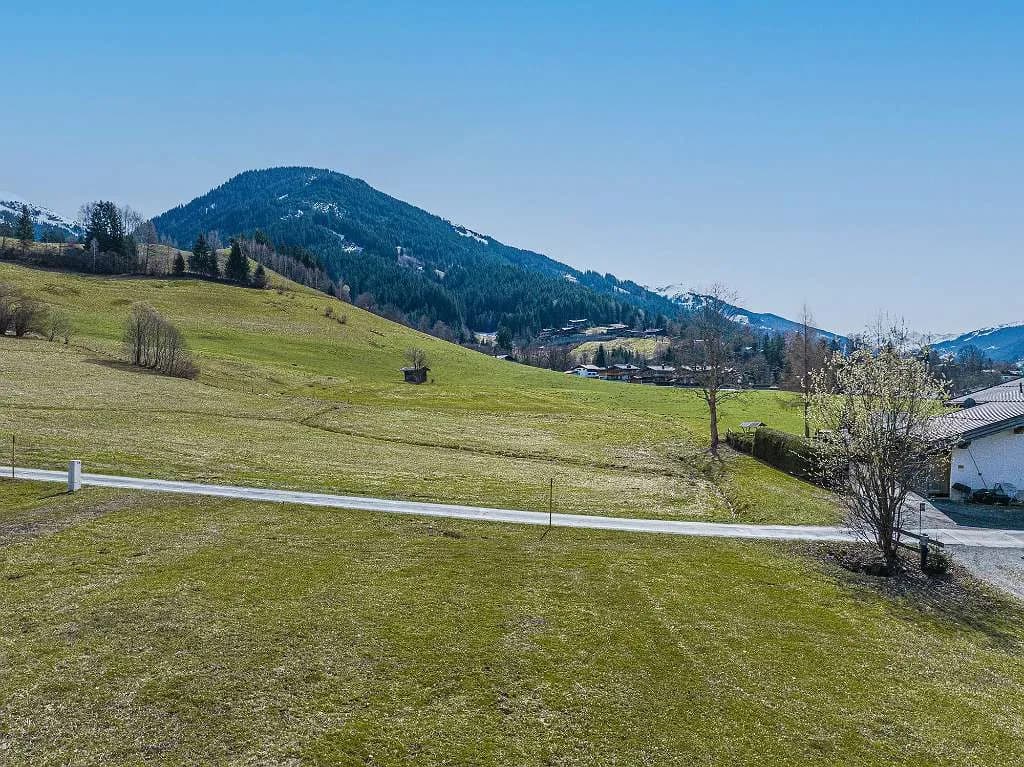 Grundstück kaufen in Kitzbühel – 2 000 m², € 3.890.000 – Bild 6 von 13