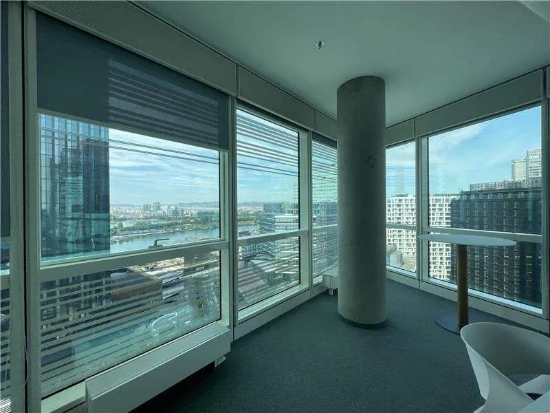 Gewerbeimmobilie mieten in Wien – 388 m², € 18 – Bild 1 von 12