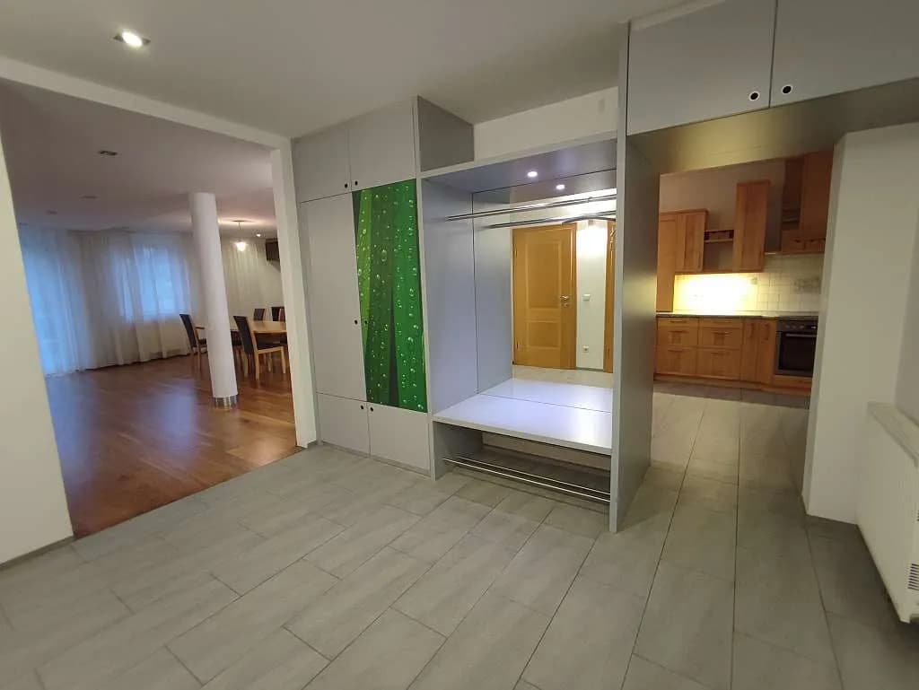 6-Zimmer-Haus mieten in Baden – 201 m², € 2.100 – Bild 5 von 25
