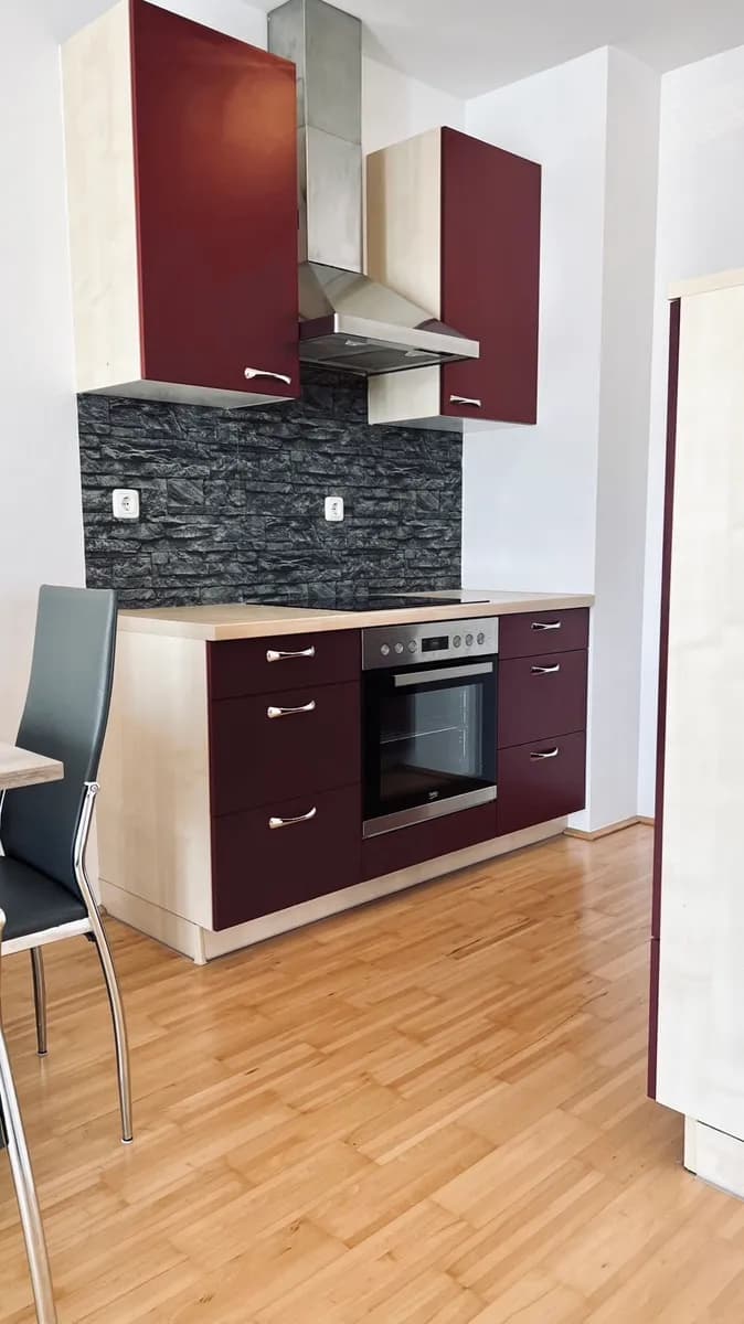 2-Zimmer-Wohnung mieten in Eferding – 45 m², € 650 – Bild 2 von 6