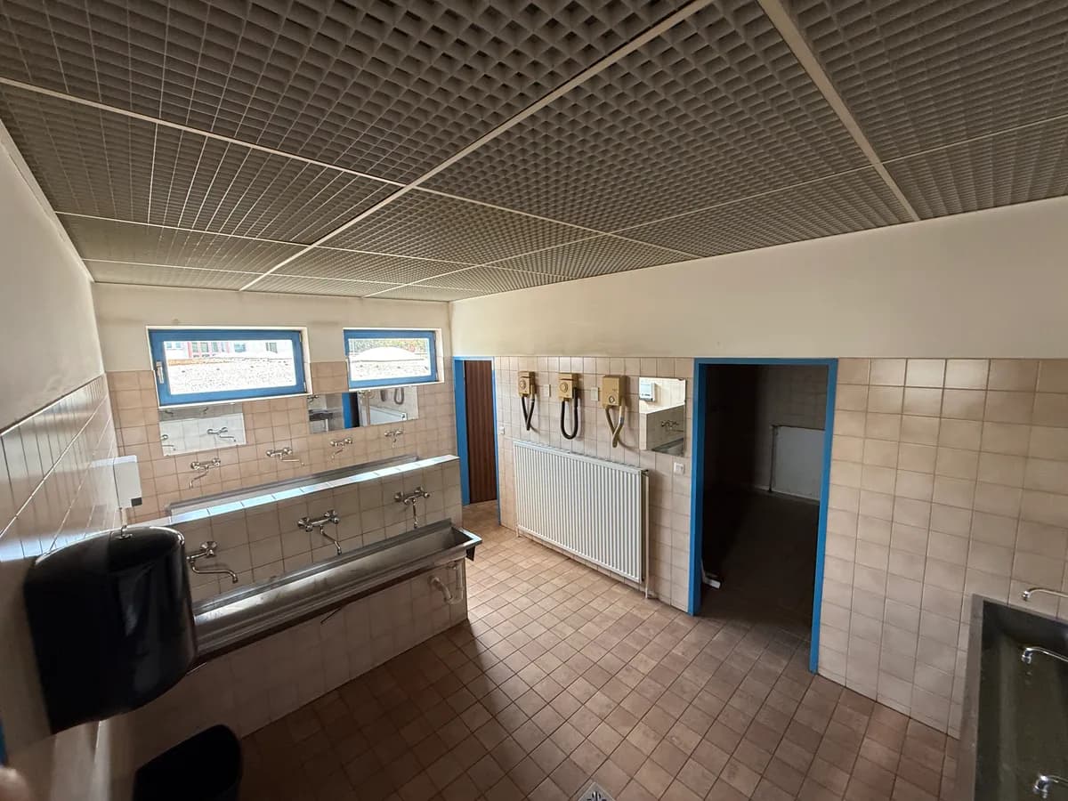 Gewerbeimmobilie mieten in Wien – 1 500 m², € 9 – Bild 8 von 16