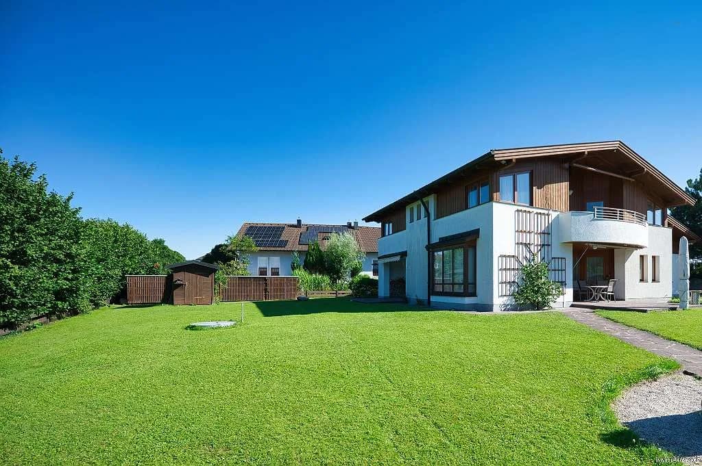 6-Zimmer-Immobilie kaufen in Vöcklabruck – 214,8 m², € 998.000 – Bild 3 von 16