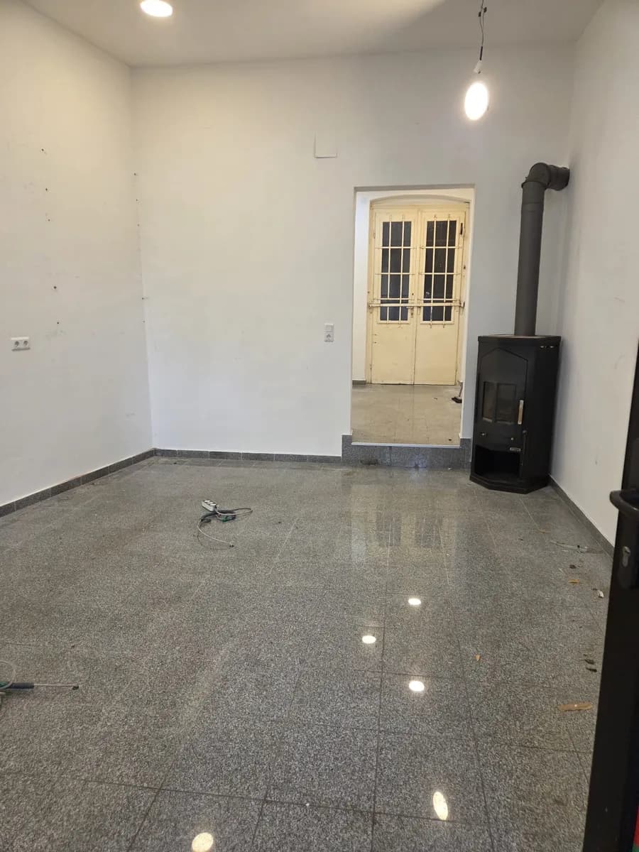Gewerbeimmobilie mieten in Wien – 31 m², € 821 – Bild 2 von 3