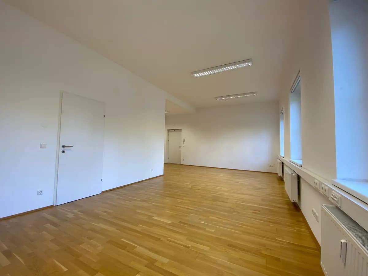 2-Zimmer-Wohnung mieten in Linz – 48 m², € 687 – Bild 4 von 11
