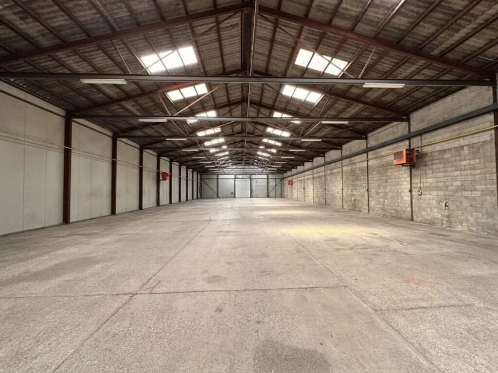 Gewerbeimmobilie kaufen in Neunkirchen – 1 372 m², € 2.495.000 – Bild 1 von 14