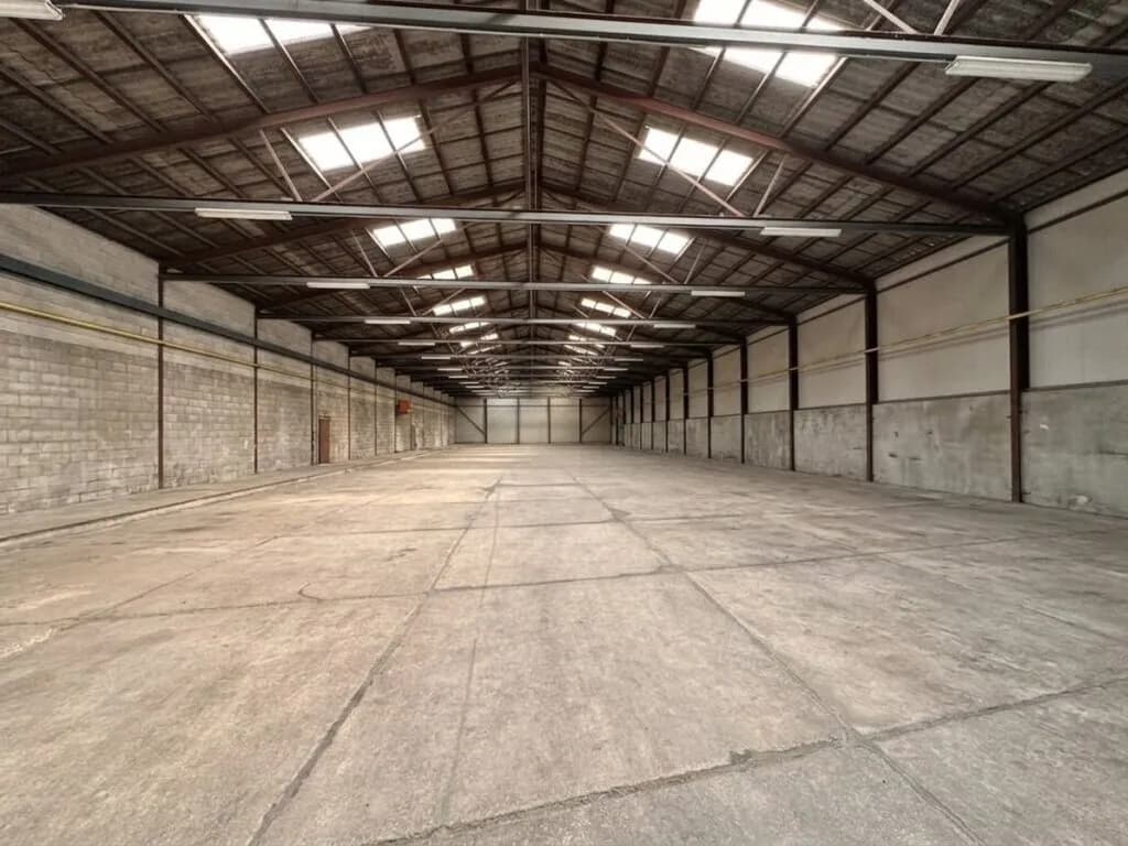 Gewerbeimmobilie kaufen in Neunkirchen – 1 372 m², € 2.495.000 – Bild 2 von 14