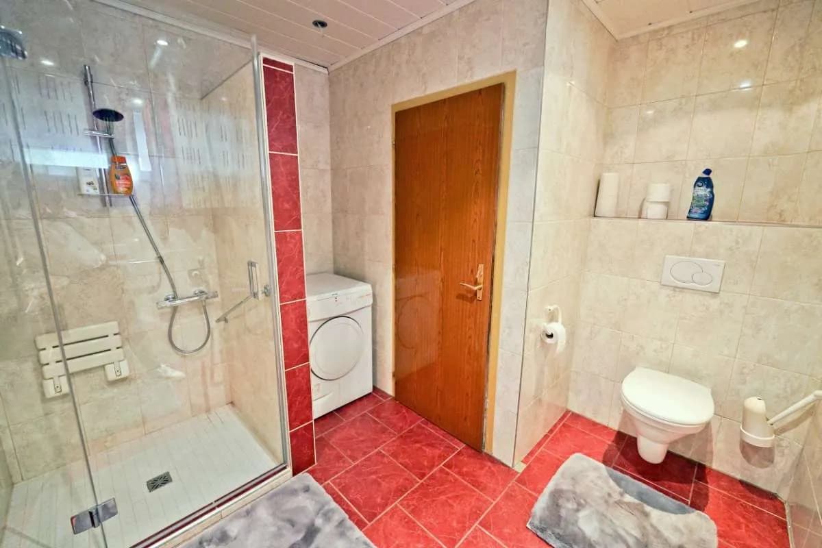 8-Zimmer-Gewerbeimmobilie kaufen in Völkermarkt – 250 m², € 695.000 – Bild 30 von 39
