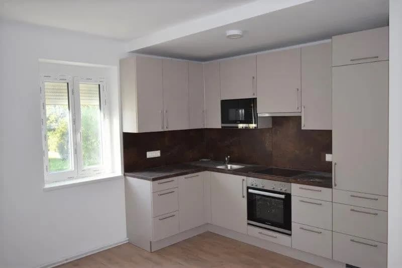 2-Zimmer-Wohnung mieten in Wiener Neustadt – 69,55 m², € 969 – Bild 2 von 6