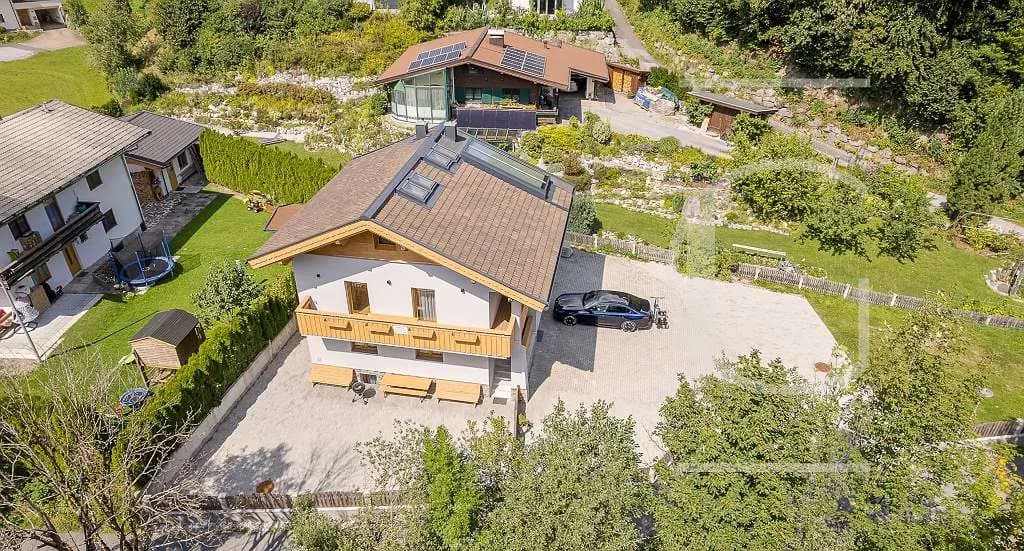 9-Zimmer-Wohnung kaufen in Zell am See – 239 m², € 1.165.000