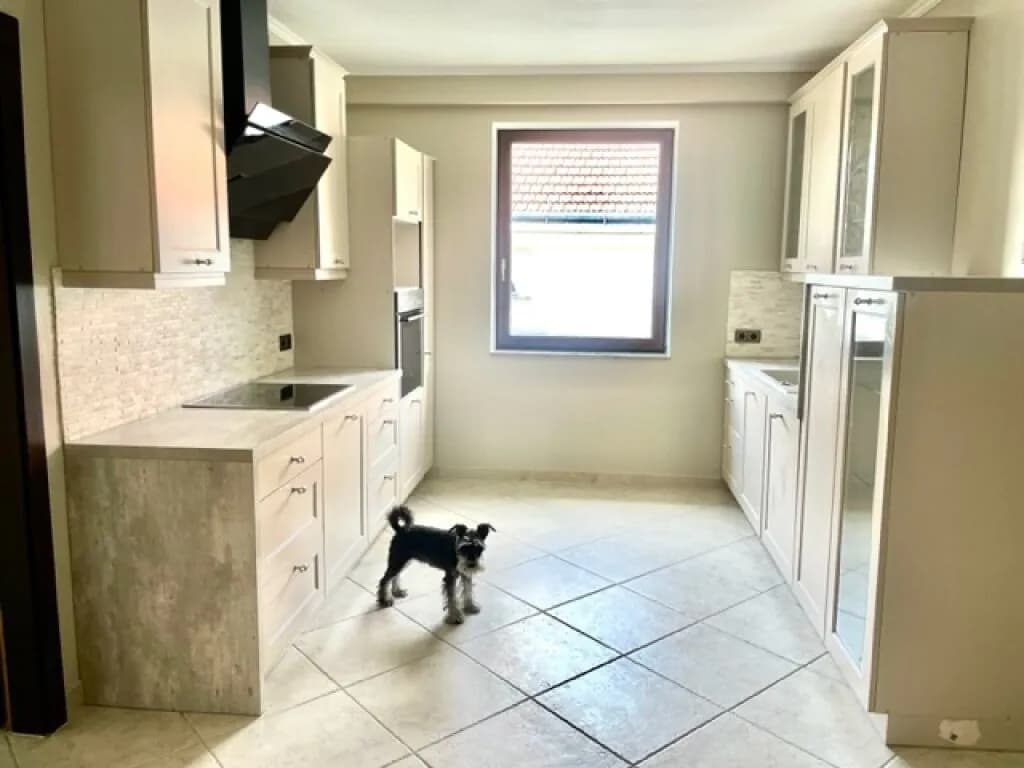 5-Zimmer-Wohnung mieten in Korneuburg – 215 m², € 2.955 – Bild 26 von 42