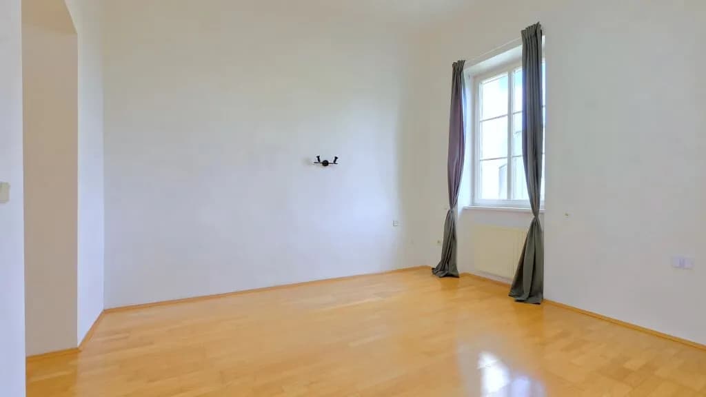2-Zimmer-Wohnung kaufen in Baden – 41 m², € 260.000 – Bild 2 von 11