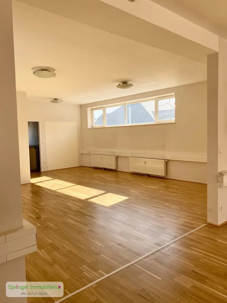 2-Zimmer-Gewerbeimmobilie mieten in Hallein – 97 m², € 1.209 – Bild 3 von 9