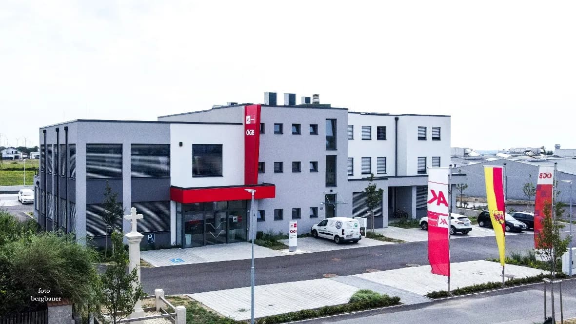 2-Zimmer-Gewerbeimmobilie mieten in Neusiedl am See – 30 m², € 522 – Bild 2 von 3
