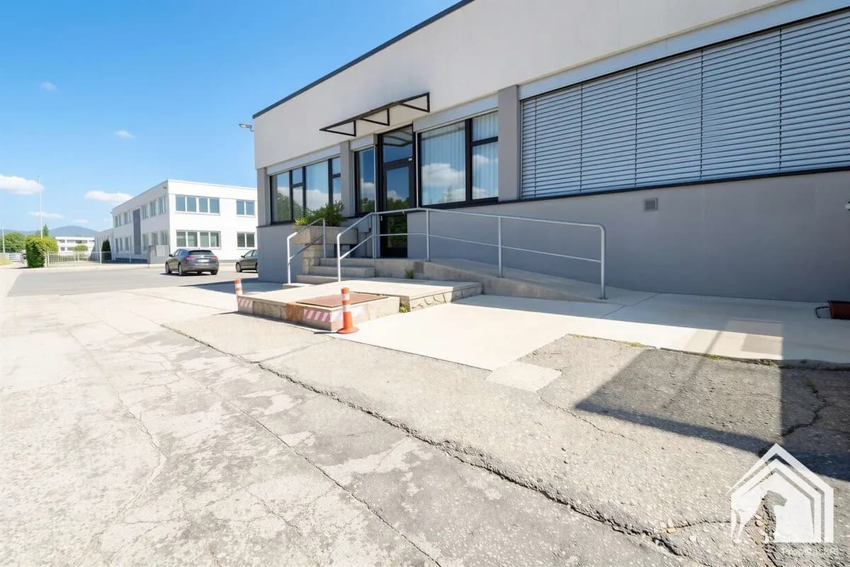 Gewerbeimmobilie mieten in Klagenfurt – 133 m², € 1.050