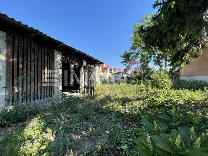Grundstück kaufen in Tulln – 1 224 m², € 280.000