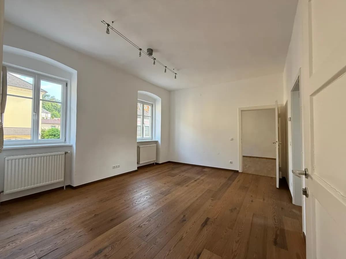 2-Zimmer-Wohnung mieten in Perg – 60 m², € 540