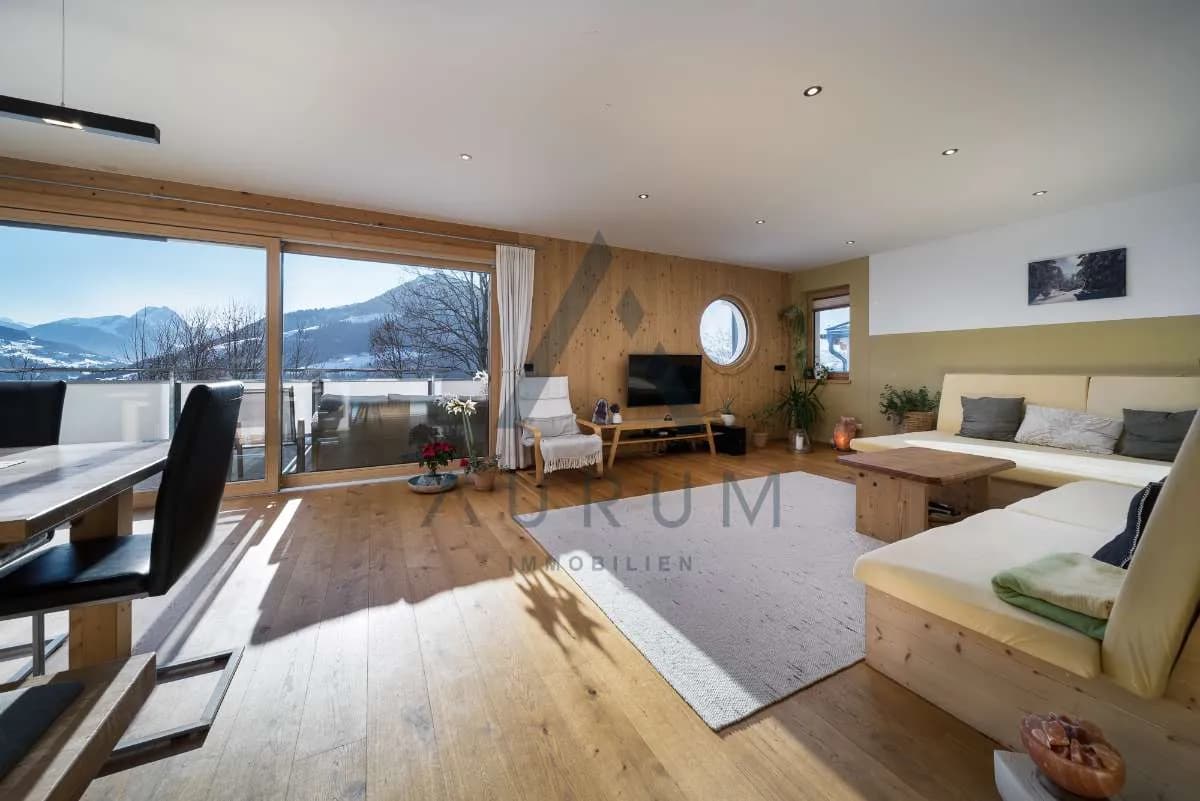 5-Zimmer-Haus kaufen in Kitzbühel – 236 m², € 3.950.000 – Bild 2 von 16