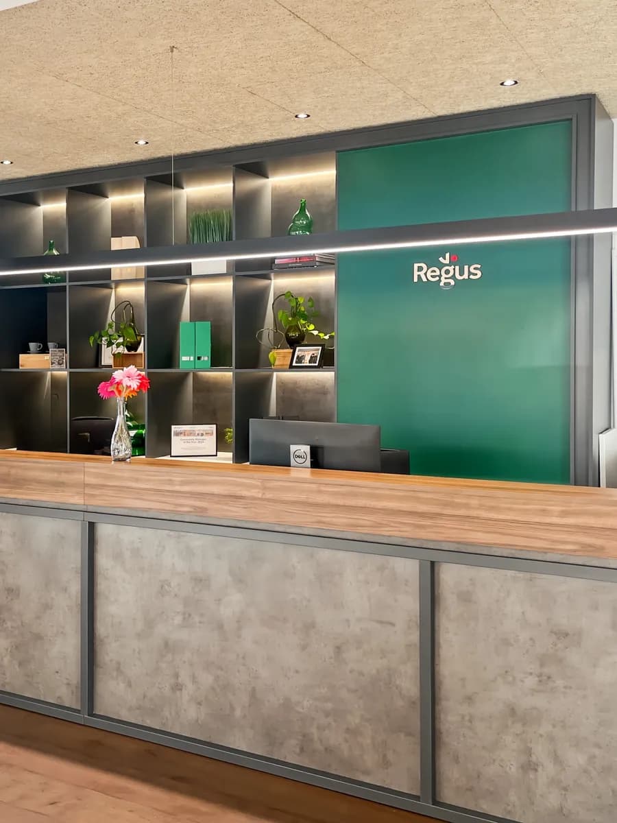 Gewerbeimmobilie mieten in Salzburg Stadt – 2 465 m² – Bild 2 von 9