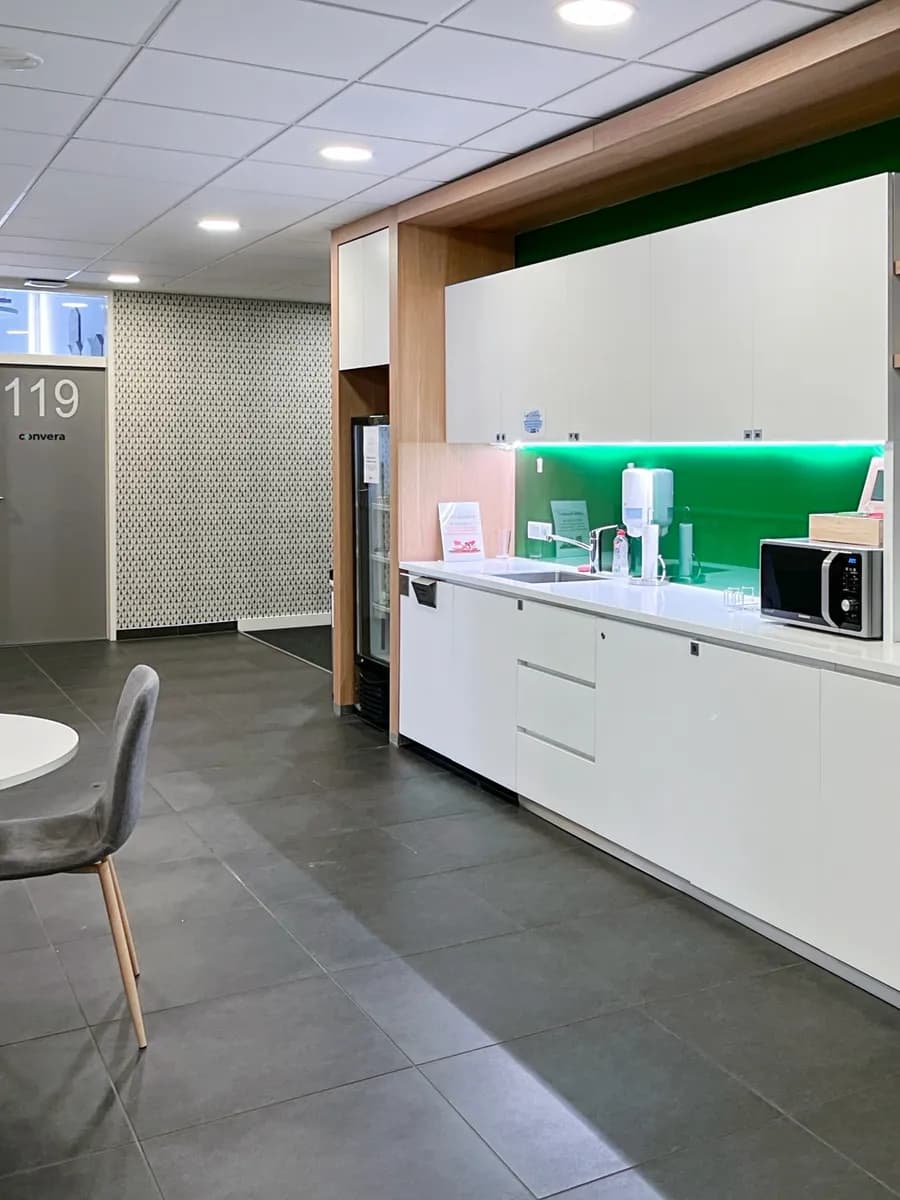 Gewerbeimmobilie mieten in Wien – 2 200 m² – Bild 9 von 9