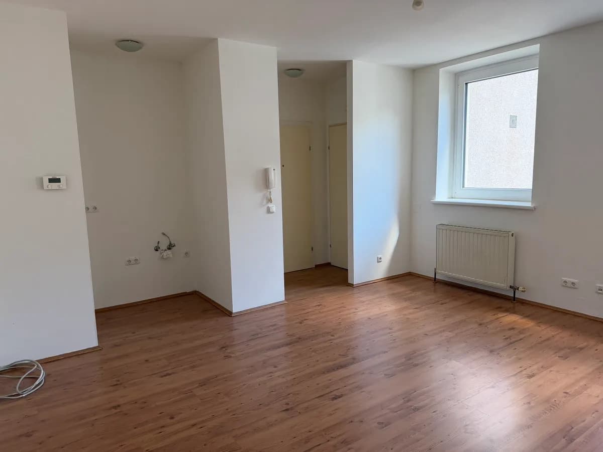 2-Zimmer-Wohnung mieten in Wels – 38 m², € 612 – Bild 2 von 6