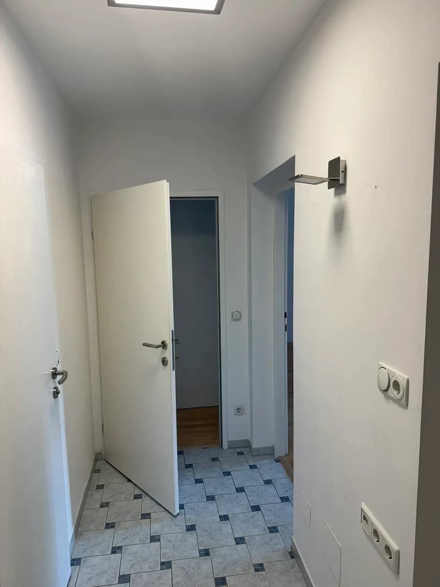 2-Zimmer-Wohnung mieten in Wien – 55 m², € 950 – Bild 1 von 11