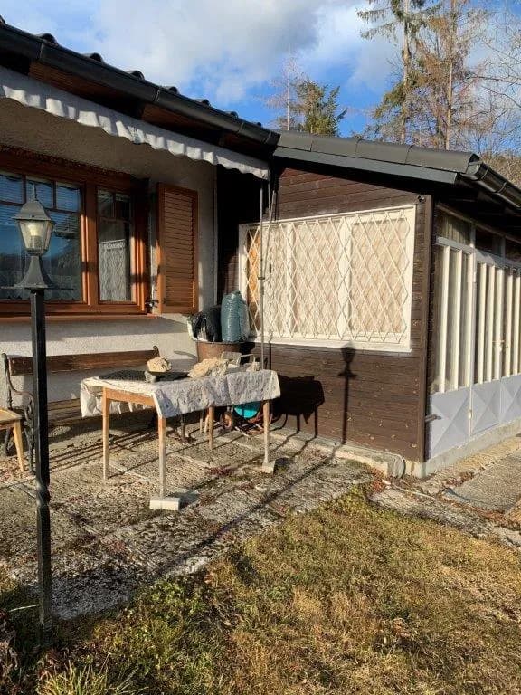 3-Zimmer-Wohnung mieten in Neunkirchen – 73 m², € 300 – Bild 1 von 16