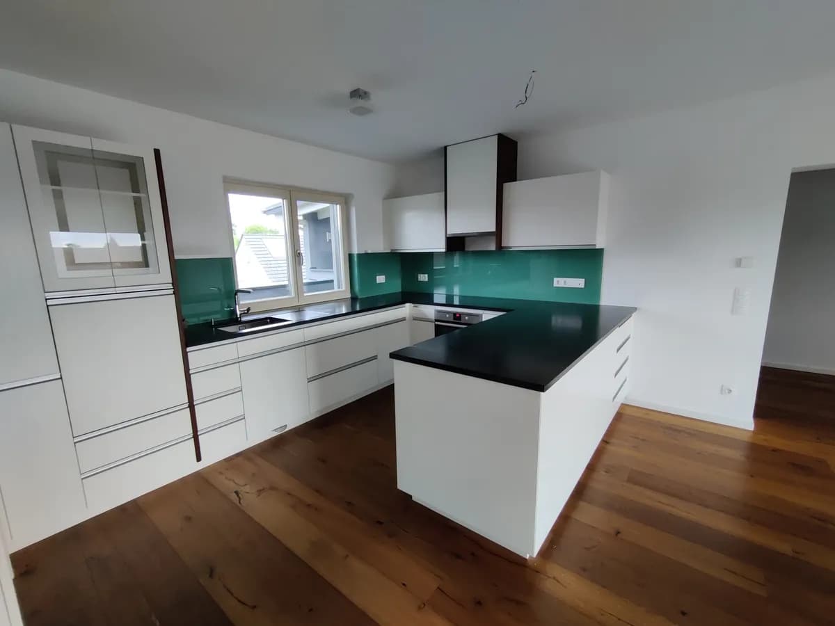 4-Zimmer-Wohnung mieten in Graz-Umgebung – 136 m², € 2.075 – Bild 1 von 15