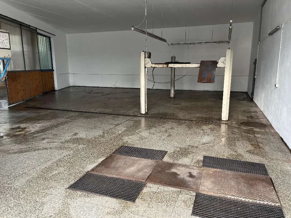 Gewerbeimmobilie mieten in Urfahr-Umgebung – 700 m², € 7 – Bild 2 von 13