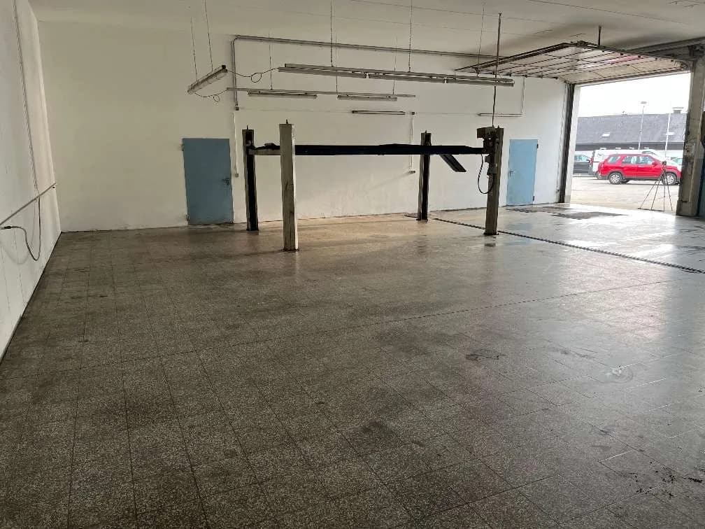 Gewerbeimmobilie mieten in Urfahr-Umgebung – 700 m², € 7 – Bild 3 von 13