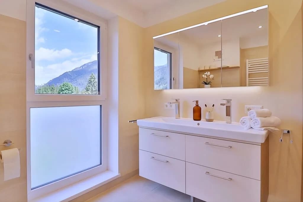 3-Zimmer-Wohnung mieten in Kitzbühel – 131,81 m², € 2.000 – Bild 6 von 9