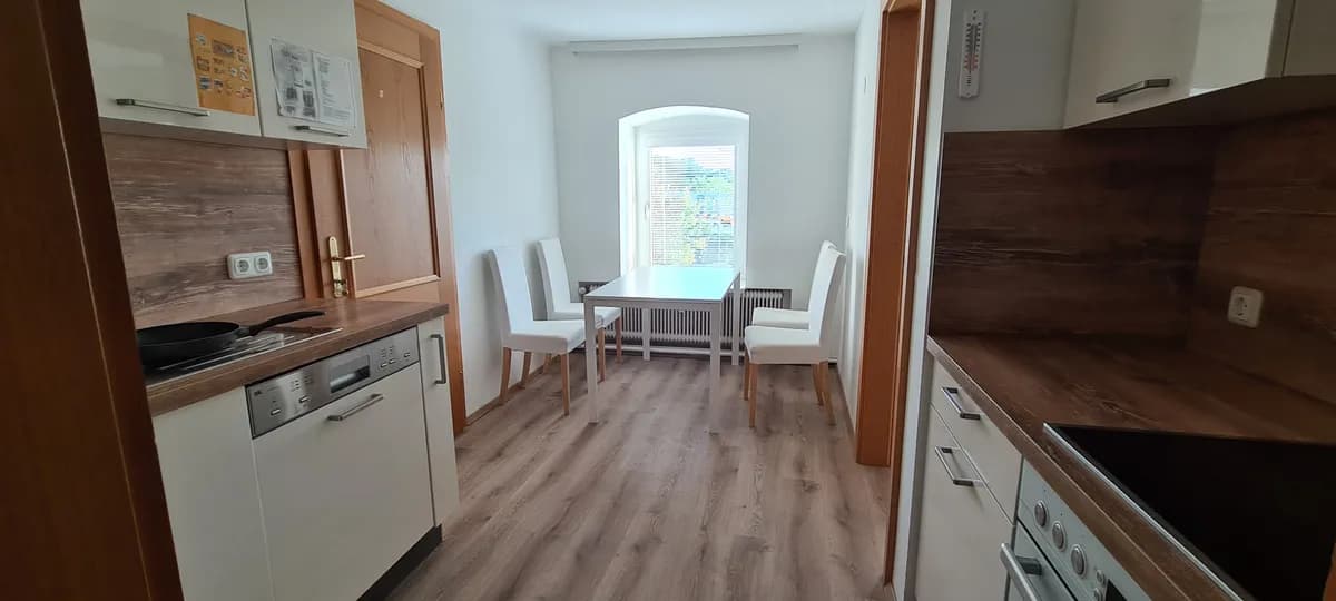 1-Zimmer-Wohnung mieten in Linz – 12 m², € 450 – Bild 2 von 7