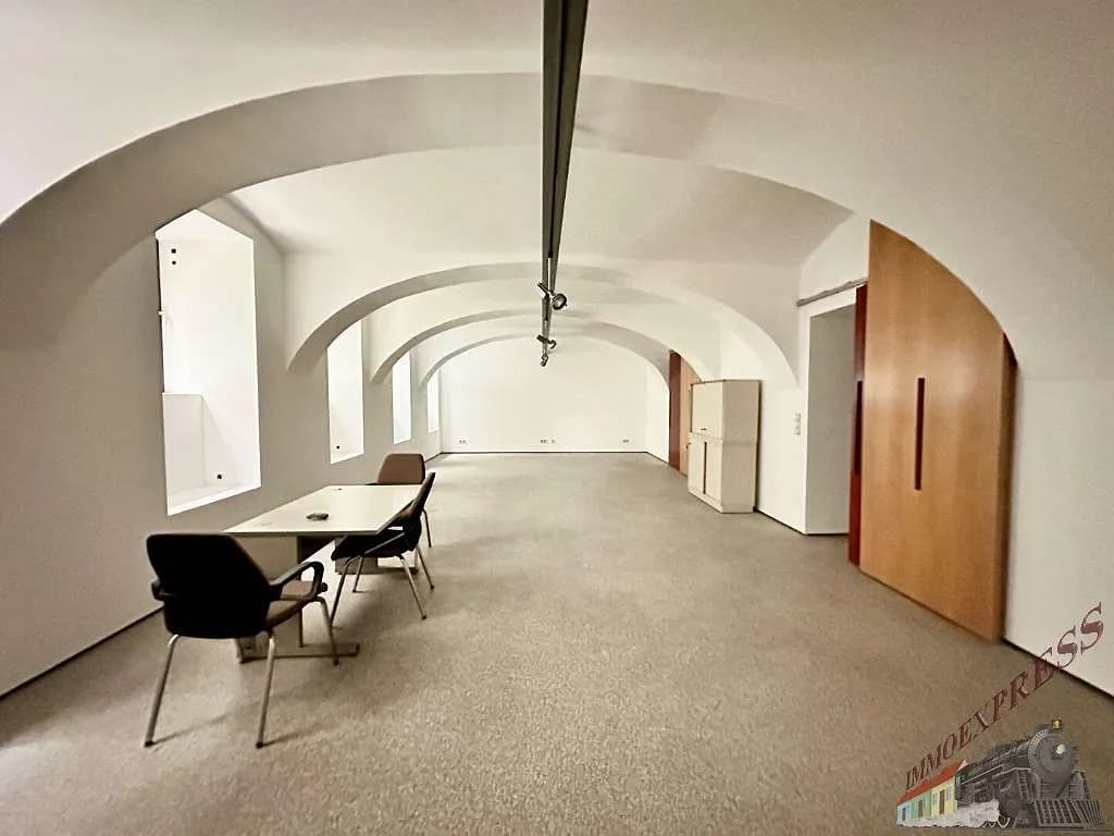 Gewerbeimmobilie mieten in Wien – 253 m², € 4.725 – Bild 2 von 25