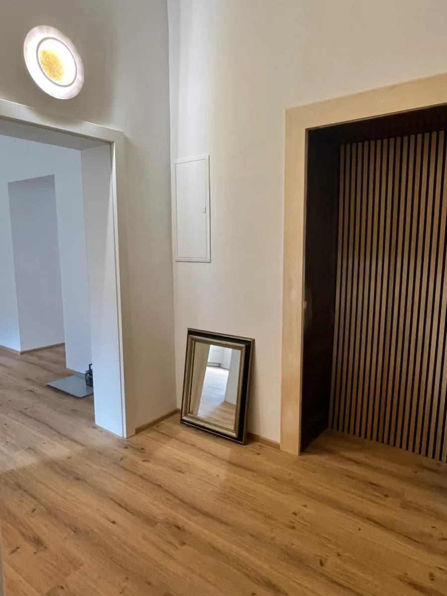 2-Zimmer-Wohnung mieten in Linz – 72 m², € 1.010 – Bild 2 von 13