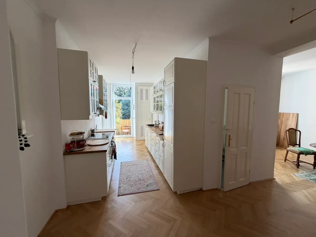 6-Zimmer-Wohnung mieten in Graz – 213 m², € 2.600 – Bild 8 von 9