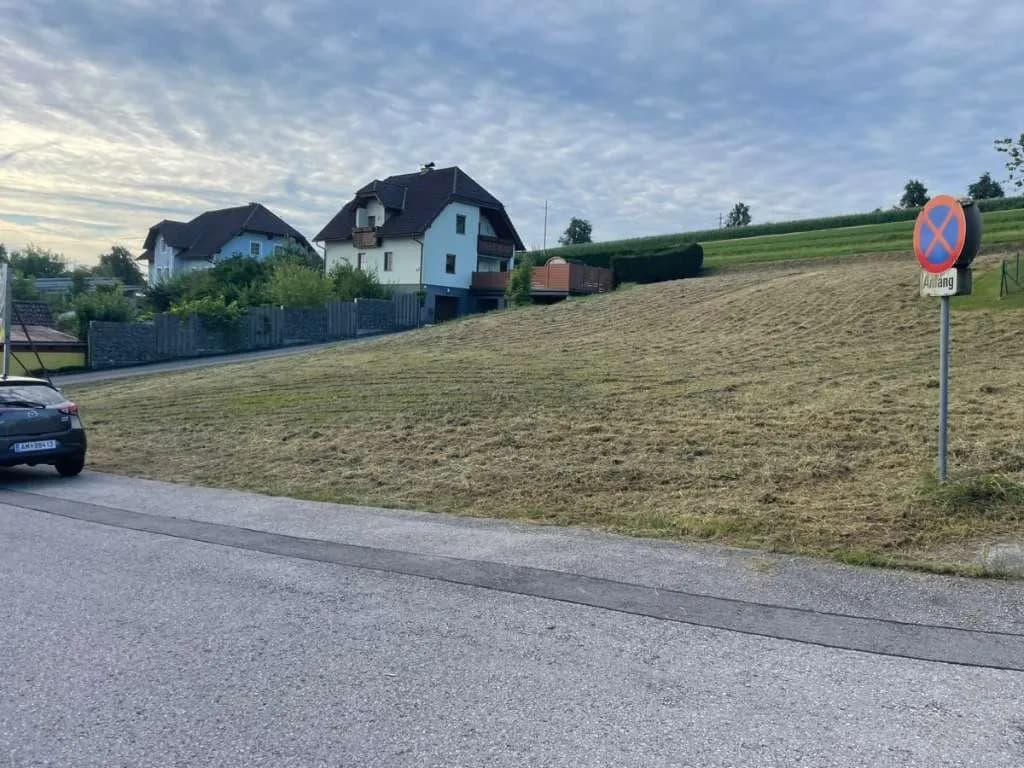 Grundstück kaufen in Amstetten – 934 m², € 79.000 – Bild 2 von 5