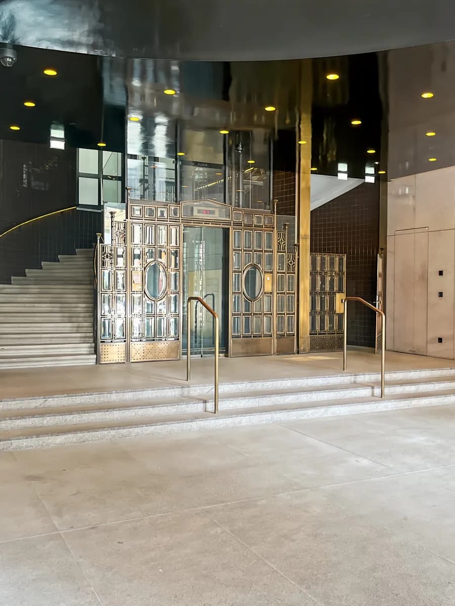 Gewerbeimmobilie mieten in Wien – 1 622 m²